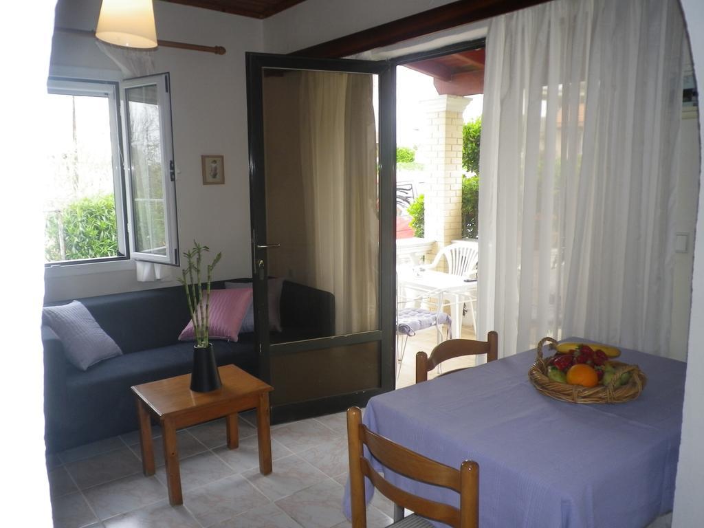 Spiridoula Apartments Agios Stefanos Avliotes  Extérieur photo