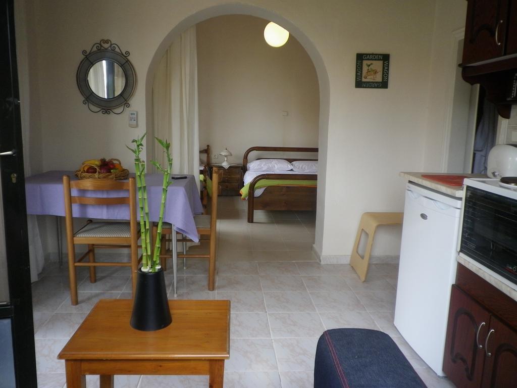 Spiridoula Apartments Agios Stefanos Avliotes  Extérieur photo